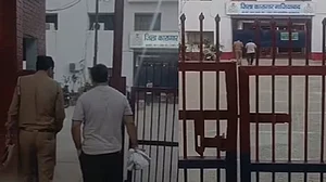 मुस्लिम संगठनों पर विवादित बयान देने वाले महंत यति नरसिंहानंद का शिष्य अनिल यादव गिरफ्तार, जानें क्या है मामला