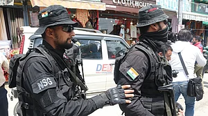 केंद्र ने VIP सुरक्षा से NSG कमांडो को हटाने का आदेश दिया, अब CRPF जवान संभालेंगे जिम्मेदारी