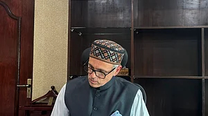 जम्मू-कश्मीर में गैर-स्थानीय श्रमिक की हत्या पर उमर अब्दुल्ला ने कहा- निंदनीय हैं ऐसे घृणित हमले