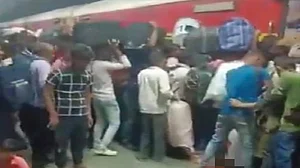 राहुल गांधी ने बांद्रा हादसे पर सरकार को घेरा, कहा- देश के ढहते बुनियादी ढांचे की कड़ी में सबसे ताजा उदाहरण
