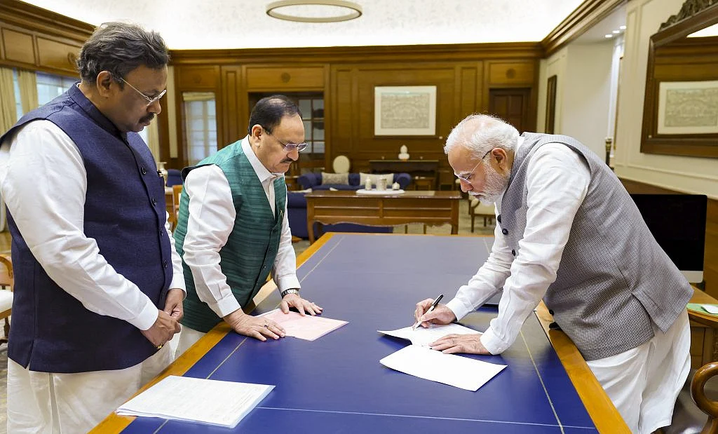 बीजेपी के सदस्यता अभियान की अफरातफरी ने खड़े किये संदेह, छल-कपट, दादागीरी की चर्चा ने बना दिया संदिग्ध