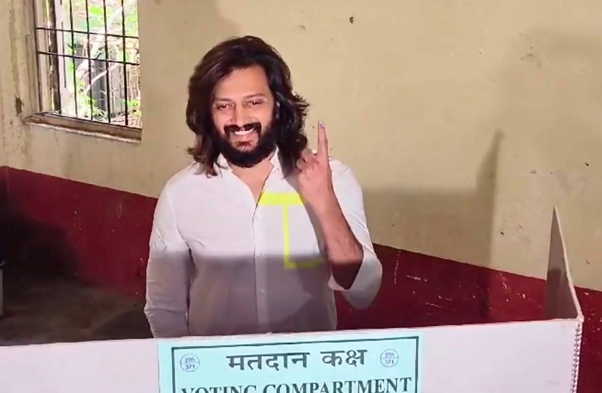 महाराष्ट्र चुनाव: अभिनेता अक्षय कुमार और राजकुमार राव समेत कई सितारों ने डाला वोट, देखें तस्वीरें