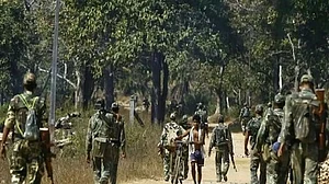 छत्तीसगढ़ के सुकमा में सुरक्षाबलों की बड़ी कार्रवाई, 16 नक्सलियों को किया ढेर, मुठभेड़ जारी