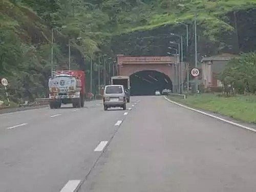 मुंबई-पुणे एक्सप्रेसवे के पास दो बोरियों में मिले महिला की लाश के टुकड़े, नहीं हो सकी मृतक की पहचान