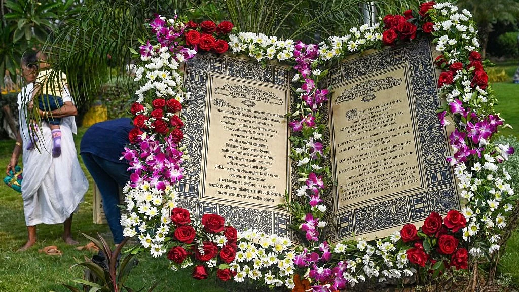 संविधान @ 75: शासन में खत्म होती संवैधानिक नैतिकता के बीच कैसे बचाएं बुनियादी मूल्य!