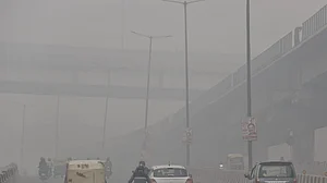 दिल्ली में सांस पर संकट जारी, वायु प्रदूषण से नहीं मिल रही राहत, एक्यूआई 'बहुत खराब'