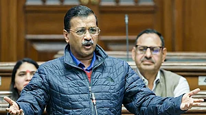 "गैंगस्टर’ चला रहे दिल्ली", केजरीवाल ने राजधानी में कानून व्यवस्था की गिरती स्थिति को लेकर केंद्र पर हमला बोला