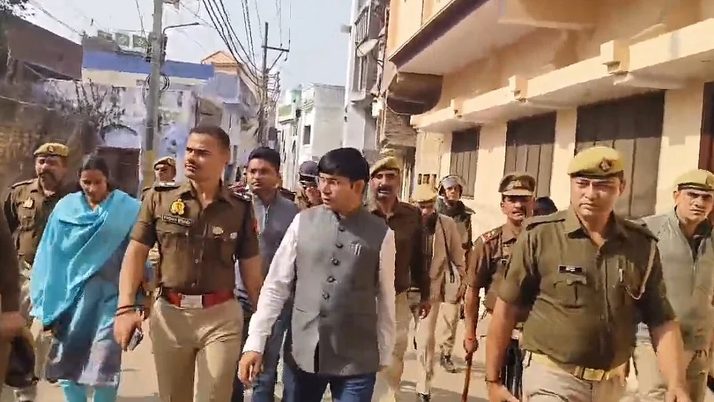 संभल हिंसा के बाद पहली जुमे की नमाज शांतिपूर्ण ढंग से निपटी, शहर के साथ पूरे राज्य में अलर्ट पर रही पुलिस