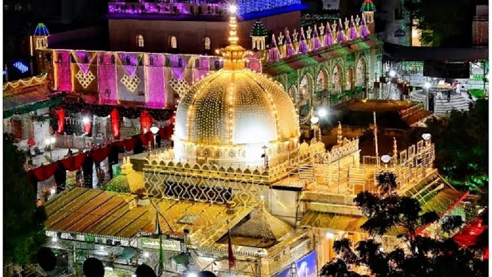 अजमेर दरगाह विवाद पर पूर्व नौकरशाहों ने मोदी को लिखा पत्र, हानिकारक गतिविधियों पर रोक लगाने की मांग की