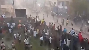 दुनियाः गिनी में फुटबॉल मैच के दौरान हिंसा में 56 लोगों की मौत और गाजा में इजरायली हमले में 33 बंधकों की गई जान