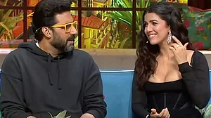 सिनेजीवन: अभिषेक संग डेटिंग की अफवाहों के बीच निमरत को मिला ‘नया साथी’ और 24 साल बाद भारत लौटीं ममता कुलकर्णी