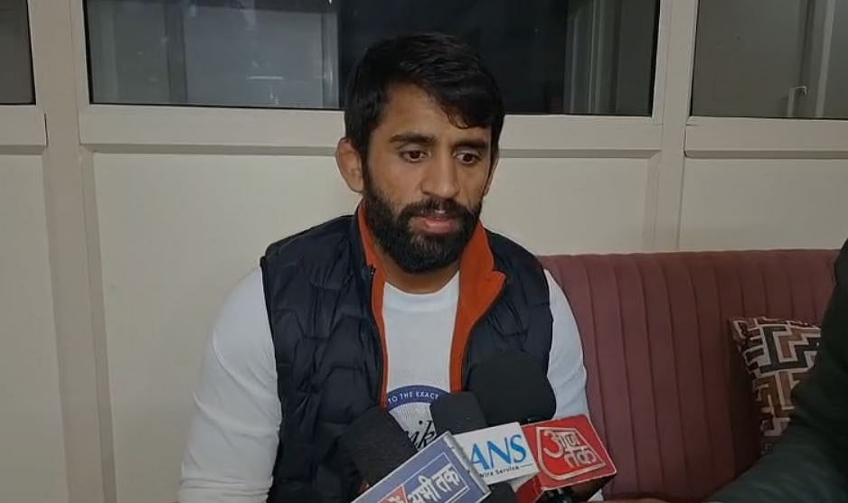 मैं किसानों के साथ कल भी था और आगे भी रहूंगा : बजरंग पुनिया