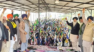 किसान 14 दिसंबर को फिर शुरू करेंगे दिल्ली के लिए पैदल मार्च, वार्ता के लिए सरकार ने अब तक नहीं किया संपर्कः पंधेर