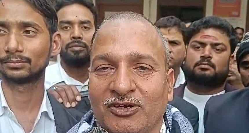 अटाला मस्जिद मामले पर सुनवाई, मुस्लिम पक्ष ने कहा- 'सर्वे से कोई आपत्ति नहीं, पर मीडिया ट्रायल न किया जाए'