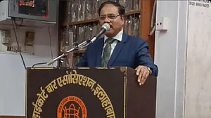 जस्टिस शेखर यादव के विवादित भाषण का सुप्रीम कोर्ट ने लिया संज्ञान, इलाहाबाद हाईकोर्ट से मांगी विस्तृत जानकारी