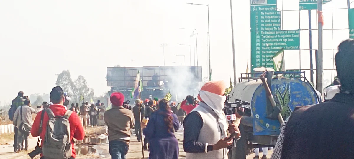 देश की संसद में संविधान के पथ पर चलने की कसमें खा रही मोदी सरकार ने शंभू बार्डर को बनाया जंग का मैदान!