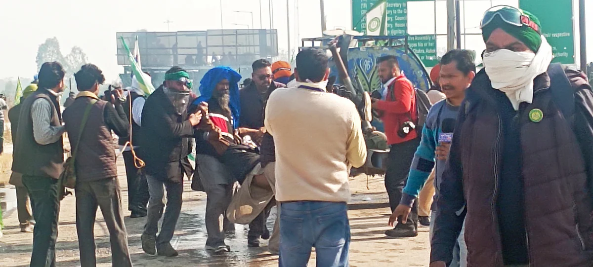 देश की संसद में संविधान के पथ पर चलने की कसमें खा रही मोदी सरकार ने शंभू बार्डर को बनाया जंग का मैदान!