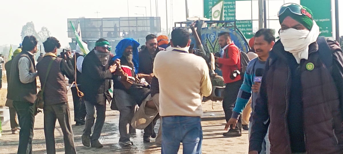 देश की संसद में संविधान के पथ पर चलने की कसमें खा रही मोदी सरकार ने शंभू बार्डर को बनाया जंग का मैदान!