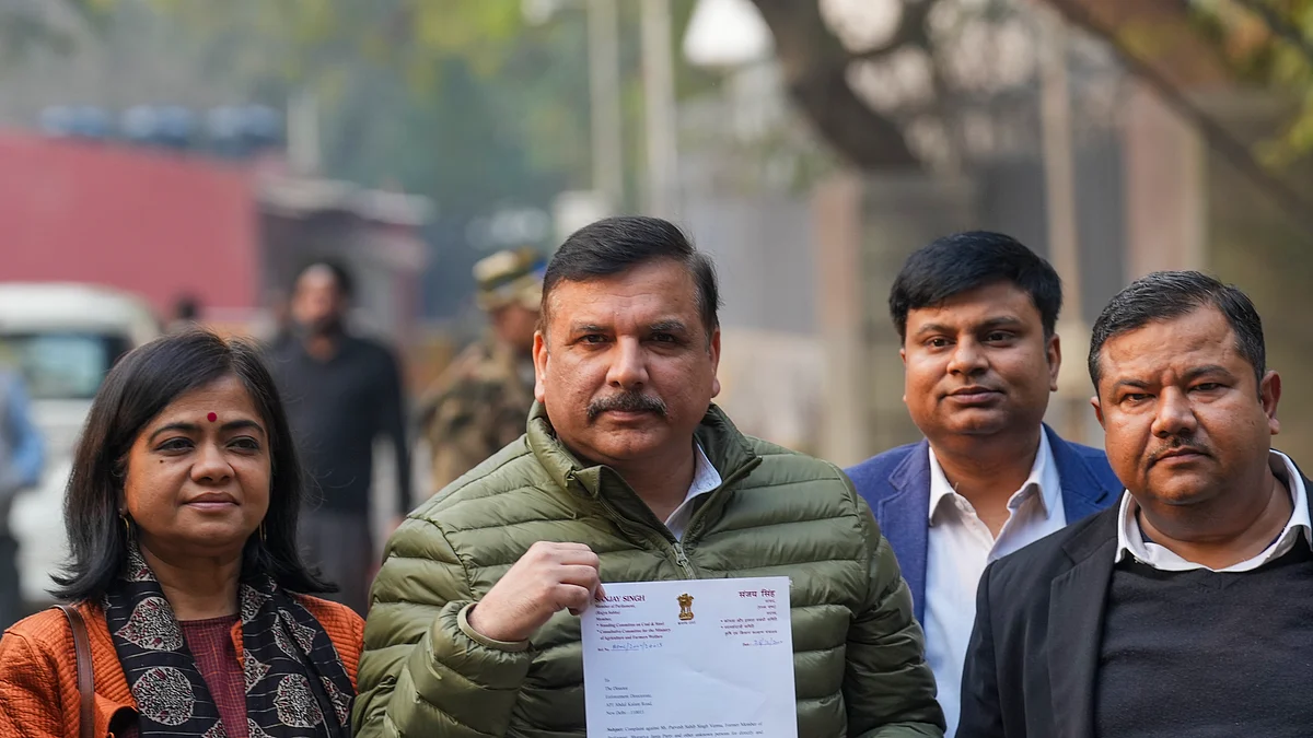 ‘आप’ ने चुनाव से पहले पैसे बांटने के आरोप में बीजेपी नेताओं के खिलाफ ईडी को शिकायत सौंपी