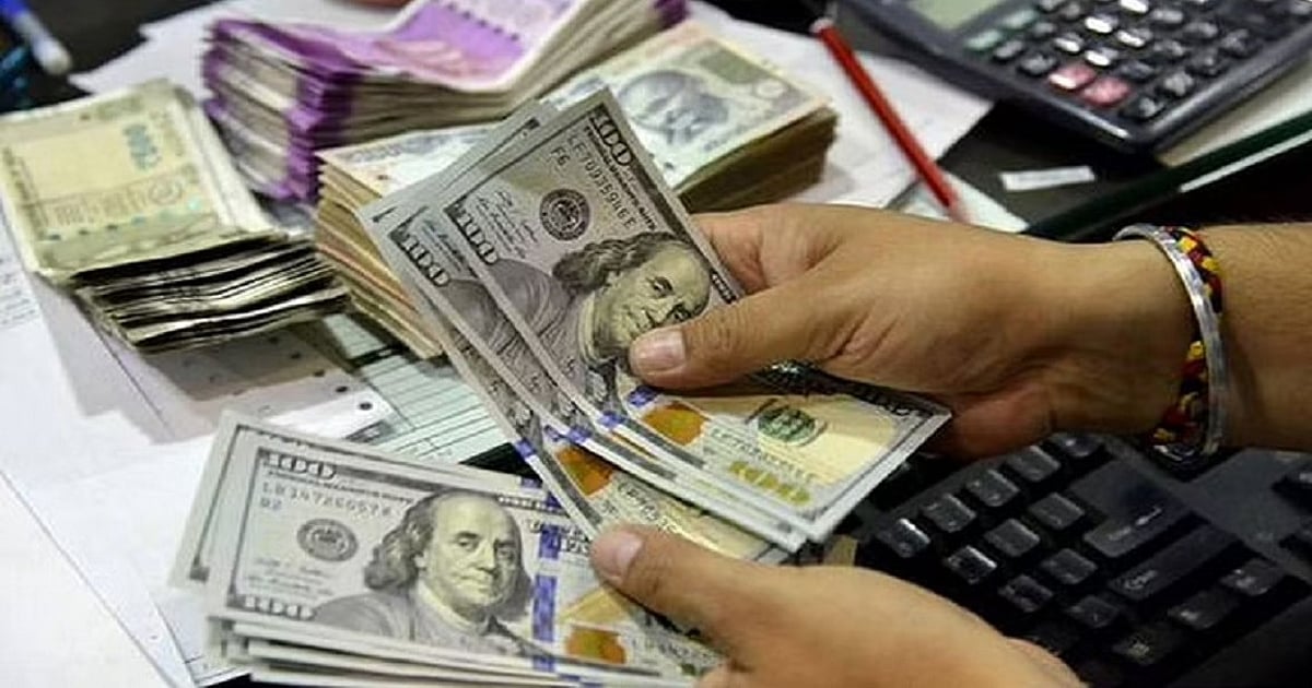 रुपया अब तक के सबसे निचले स्तर पर, अमेरिकी डॉलर के मुकाबले 90.58 पर पहुंचा