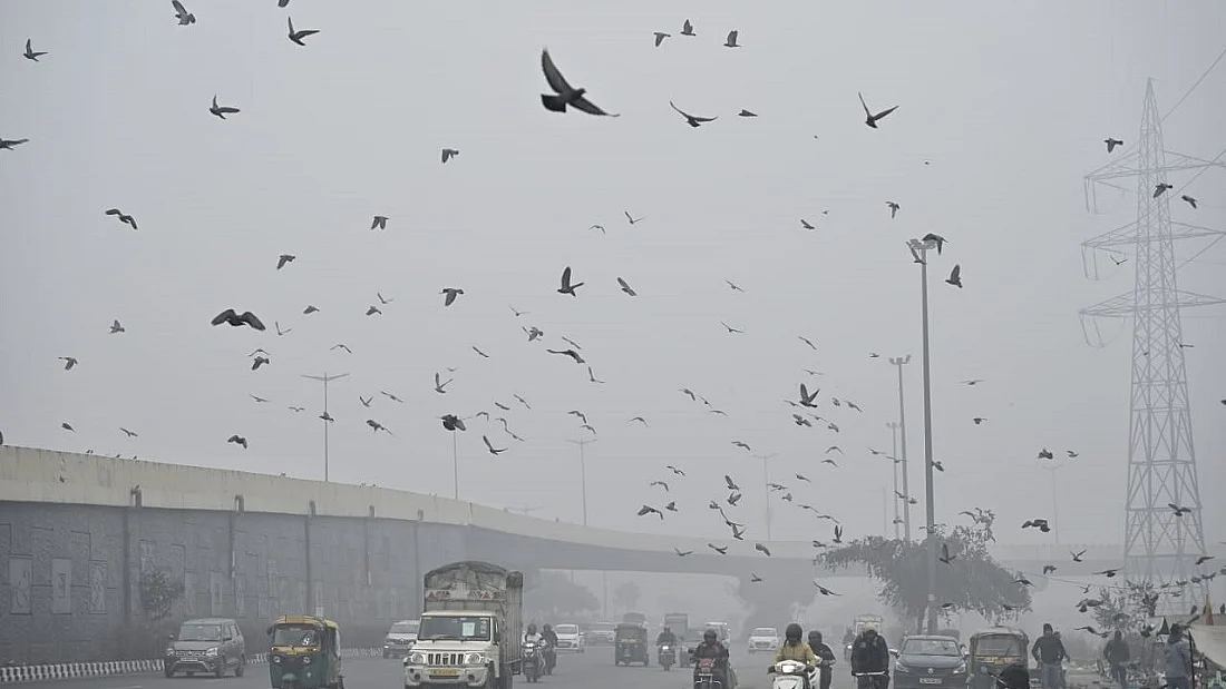 दिल्ली-NCR में GRAP-III हटा, CAQM ने वायु प्रदूषण के स्तर में गिरावट पर लिया फैसला (फोटोः विपिन)