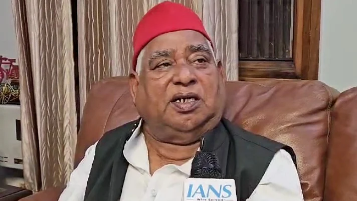 समाजवादी पार्टी के सांसद अवधेश प्रसाद