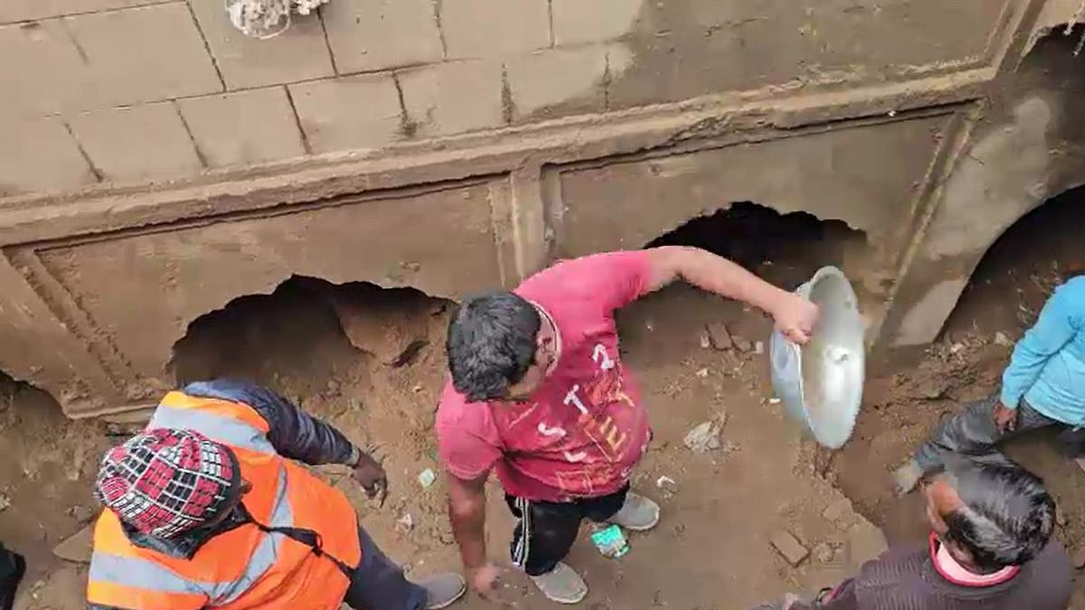 चंदौसी में पुरानी बावड़ी मिलने को भी सांप्रदायिक रंग देने की कोशिश की गई