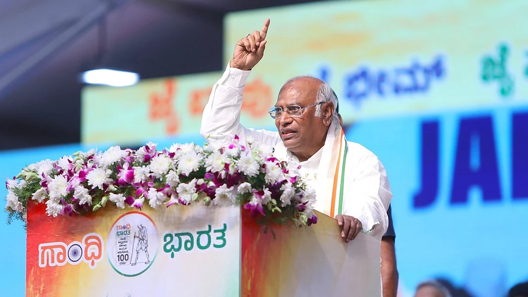 बाबासाहेब पर बीजेपी के झूठ का खड़गे ने किया पर्दाफाश, बताया कांग्रेस ने सम्मान देने के लिए क्या-क्या किया