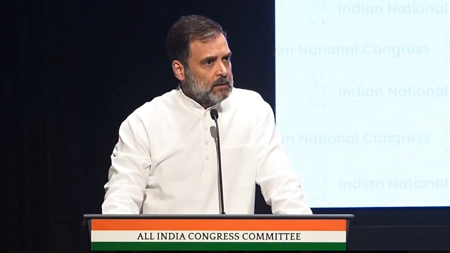 नई दिल्ली में कांग्रेस पार्टी के नए मुख्यालय के उद्घाटन के मौके पर राहुल गांधी (फोटो : @INCIndia)