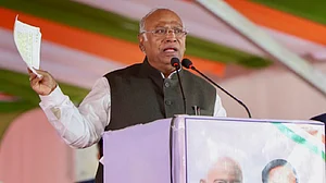 ‘‘कब होगी पेट्रोल-डीज़ल के दामों में कटौती, कब तक बटोरती रहेगी BJP जनता से फिरौती?’’ खड़गे का सवाल