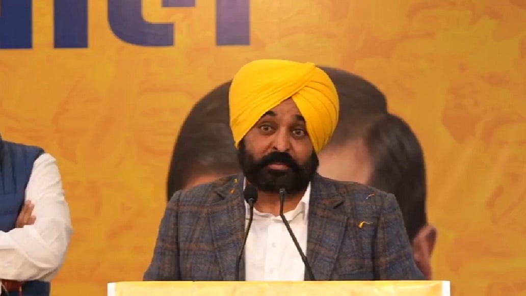 चुनाव आयोग की टीम तलाशी के लिए पंजाब सीएम के दिल्ली आवास पहुंची, आप ने दबाव में कार्रवाई का आरोप लगाया