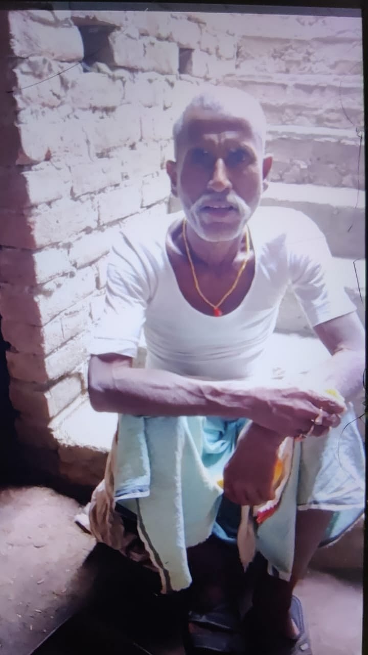 बुद्धदेव यादव का भी तीन दिन से नहीं चला कुछ पता (फोटो: नवजीवन)