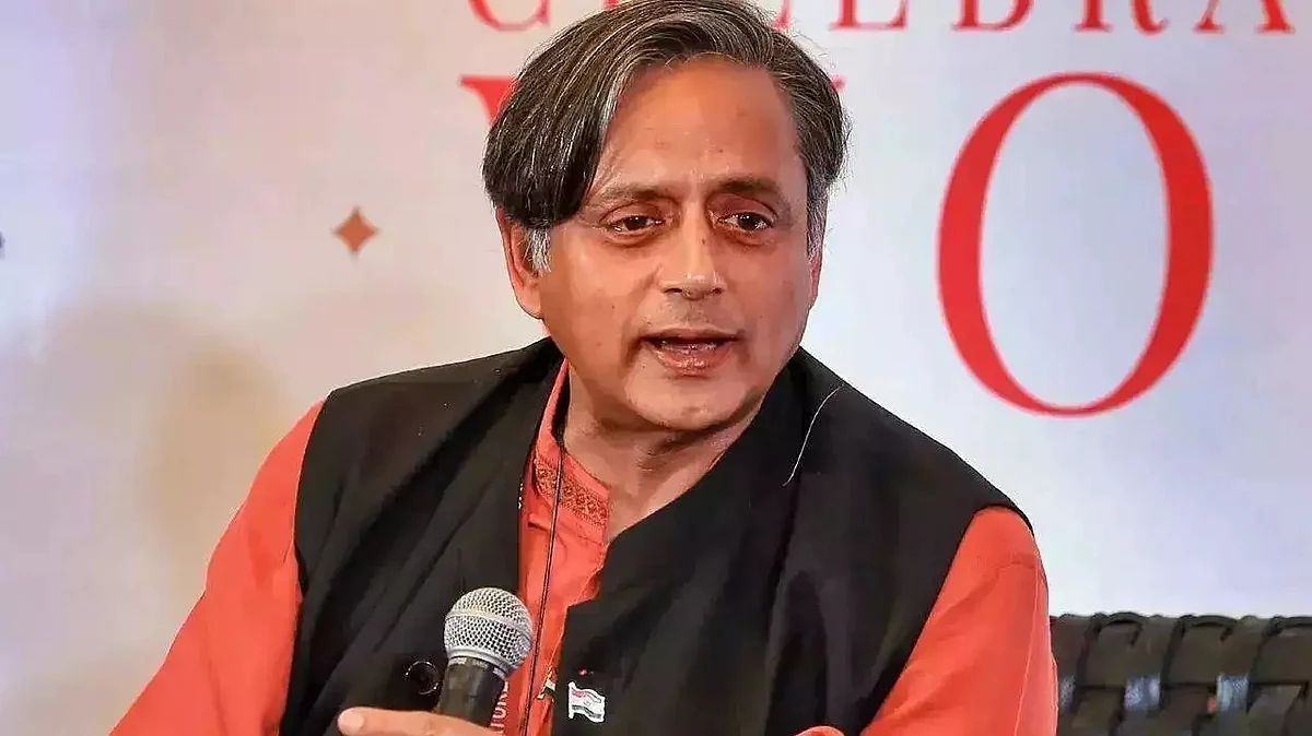पूर्व केंद्रीय मंत्री और कांग्रेस नेता शशि थरूर