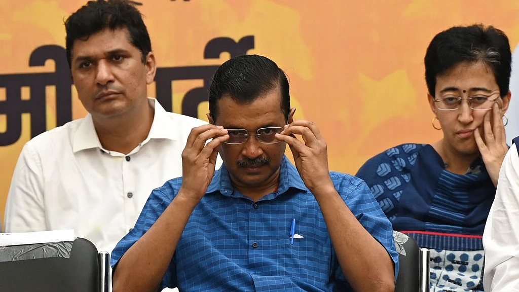 आखिर कैसे ढह गया 'आप' का किला: यह हैं कुछ कारण जिनसे डूबी केजरीवाल की नैया