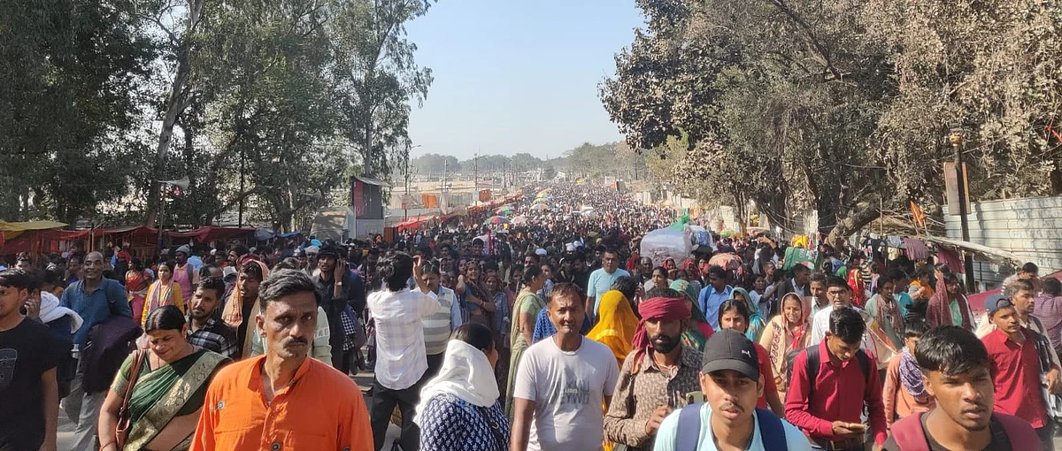 महाकुंभ में महाजाम: सरकार पर फूटा गुस्सा, कहा- पहले निमंत्रण देकर बुलाया, अब वापस जाने को कहा जा रहा