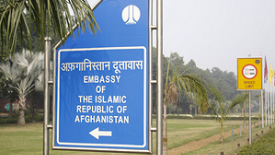 दिल्ली में अफगान दूतावास का नियंत्रण चाहता है तालिबान और बांग्लादेश में दिसंबर में आम चुनाव होंगे
