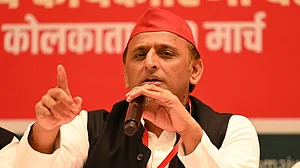 अखिलेश यादव का BJP पर हमला, कहा- महाकुंभ मेले में घाटा खाकर बैठे दुकानदारों को राशि लौटाना सरकार की जिम्मेदारी