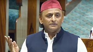 'BJP के विकास और निवेश की तरह इनकी जांच और इलाज भी कागजी', अखिलेश यादव ने योगी सरकार पर साधा निशाना