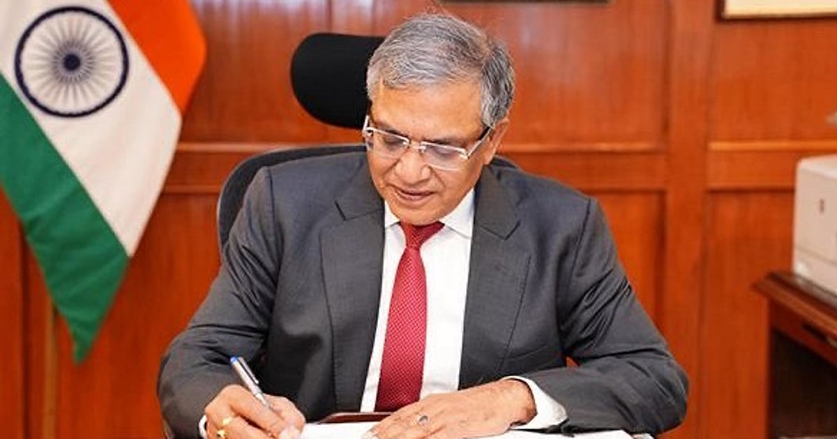 ज्ञानेश कुमार के खिलाफ विपक्ष का राज्यसभा में नया नोटिस, हटाने को लेकर 73 सांसदों ने किए दस्तखत