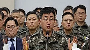 दक्षिण कोरियाः मार्शल लॉ विवाद की आंच सेना पर आई, कथित भूमिका के लिए 17 जनरल जांच के घेरे में