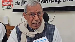 हरियाणा विधानसभा का घेराव करेगा किसान खेत मजदूर संगठन, बीजेपी सरकार को दी चेतावनी