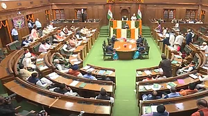 दिल्ली विधानसभा का आज दूसरा दिन, पेश होगी CAG रिपोर्ट, 'शीशमहल' और 'शराब घोटाला' को लेकर हंगामे के आसार