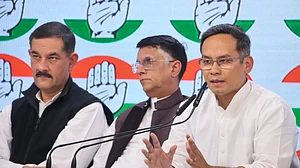 कांग्रेस का PM मोदी से सवाल: असम के CM ‘बिजनेस टायकून’ कैसे बन गए, क्या ‘‘भ्रष्टाचार’’ को लेकर उन पर कार्रवाई करेंगे?