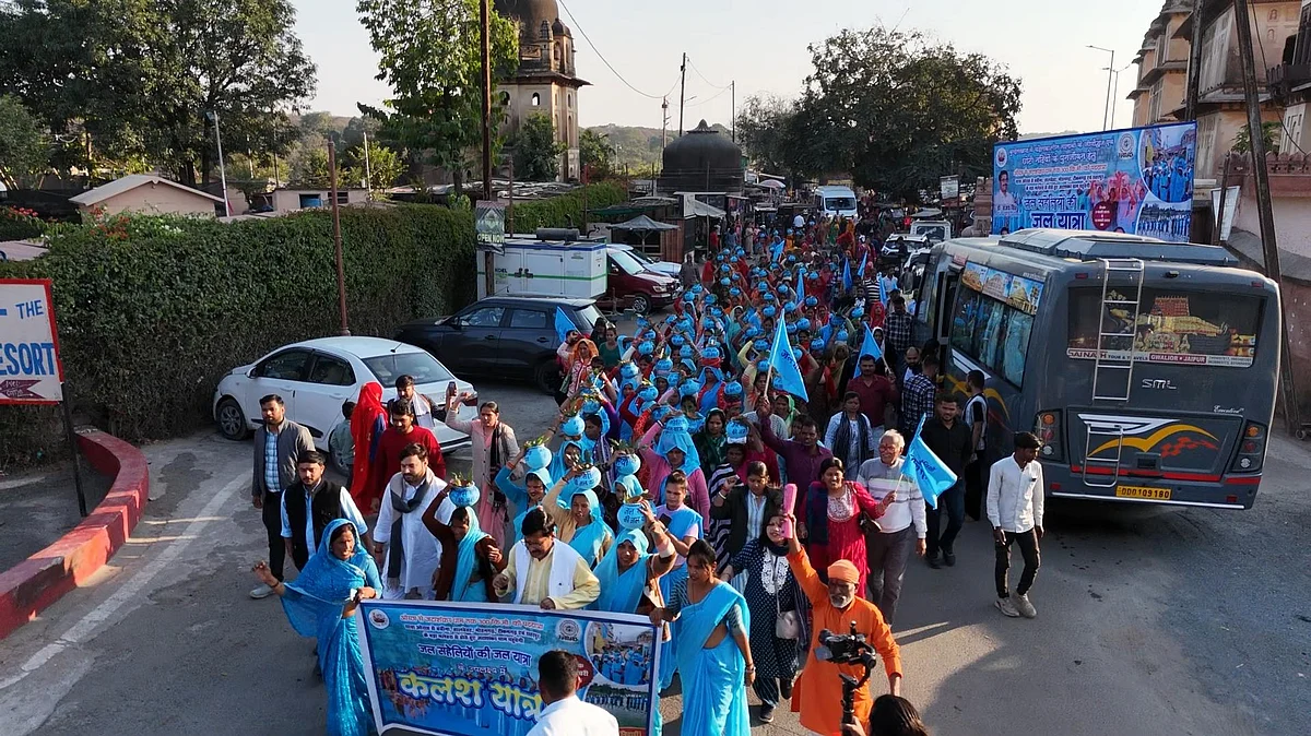 'जल सहेलियों' की जलयात्रा: दूर-दूर के गांवों में जल-संरक्षण के संदेश का अभियान