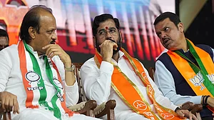 महाराष्ट्रः महायुति में प्रभारी मंत्री पर रार, शिवसेना विधायक ने NCP सांसद तटकरे को औरंगजेब करार दिया