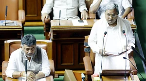 कर्नाटक: बजट में महिलाओं और इंफ्रास्ट्रक्चर पर फोकस, सीएम ने कहा- सामाजिक, आर्थिक सवालों का जवाब हैं हमारी योजनाएं