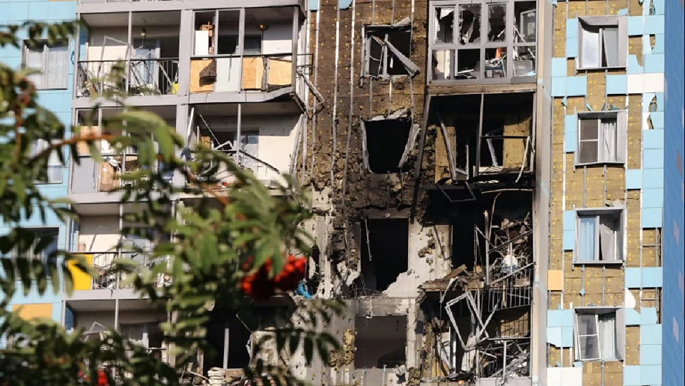 यूक्रेन का मॉस्को पर सबसे बड़ा ड्रोन अटैक, रूस का दावा- 337 ड्रोन मार गिराकर हमले को किया नाकाम