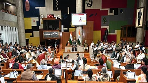 हरियाणा विधानसभा बजट सत्र 2025: जलेबी के फेर में फंसी सैनी सरकार! 5वें दिन भी हंगामे के आसार