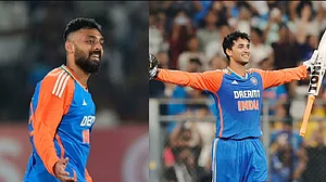 खेलः अभिषेक और चक्रवर्ती टी20 रैंकिंग में दूसरे नंबर पर कायम और 'बुमराह का ना होना टीम के लिए चुनौती'