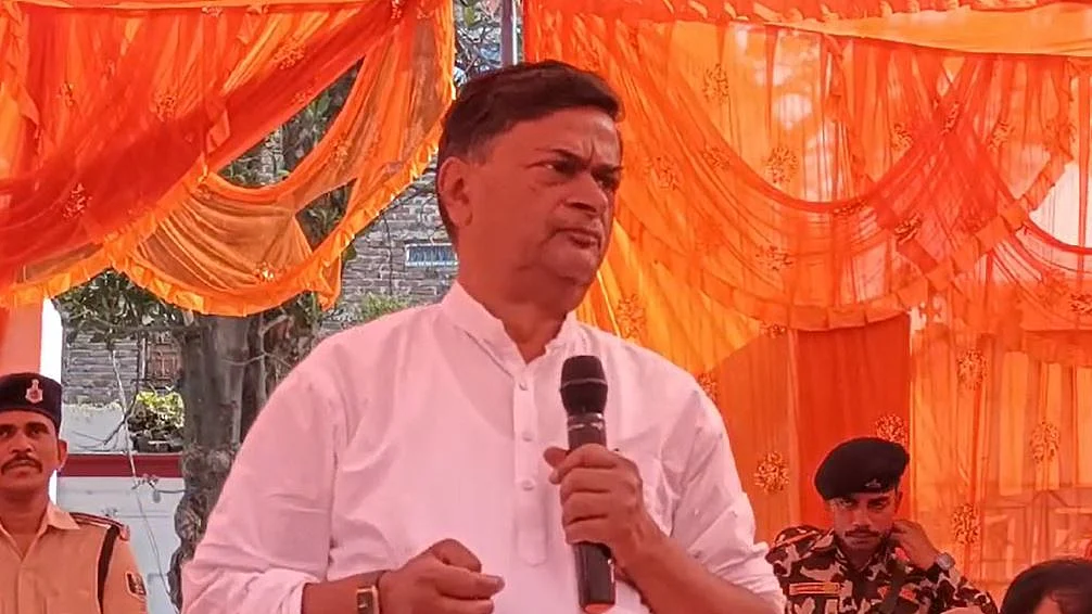 बिहार में बीजेपी के बड़े नेता का नीतीश सरकार पर हमला, कहा- शराबबंदी पूरी तरह से नाकाम, युवा हो रहे बर्बाद